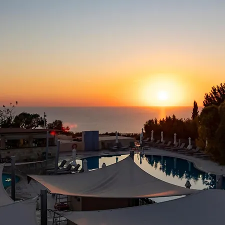 Adjacent To Aphrodite Premium I * Kouklia