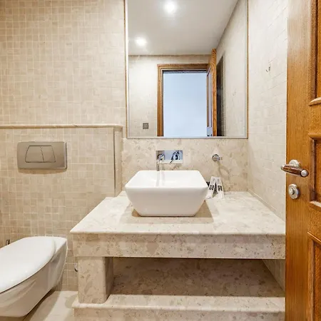 Adjacent To Aphrodite Premium I Апартаменты Куклия