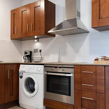 Adjacent To Aphrodite Premium I Апартаменты