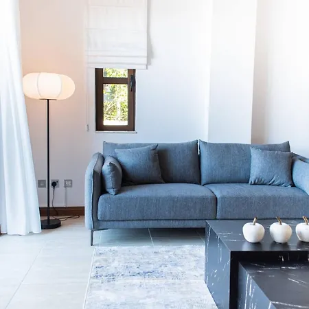 Апартаменты Adjacent To Aphrodite Premium I