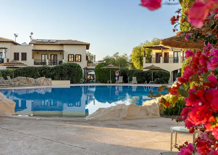 Adjacent To Aphrodite Premium I Lägenhet Kouklia